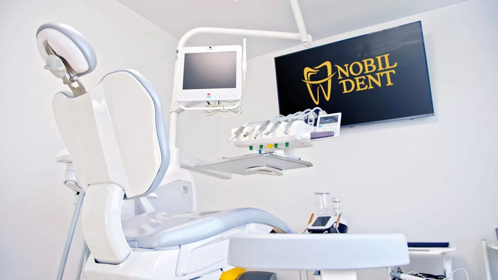 Cum alegi corect o clinică dentară în Brașov
